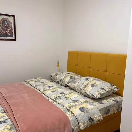 Apartament Dora